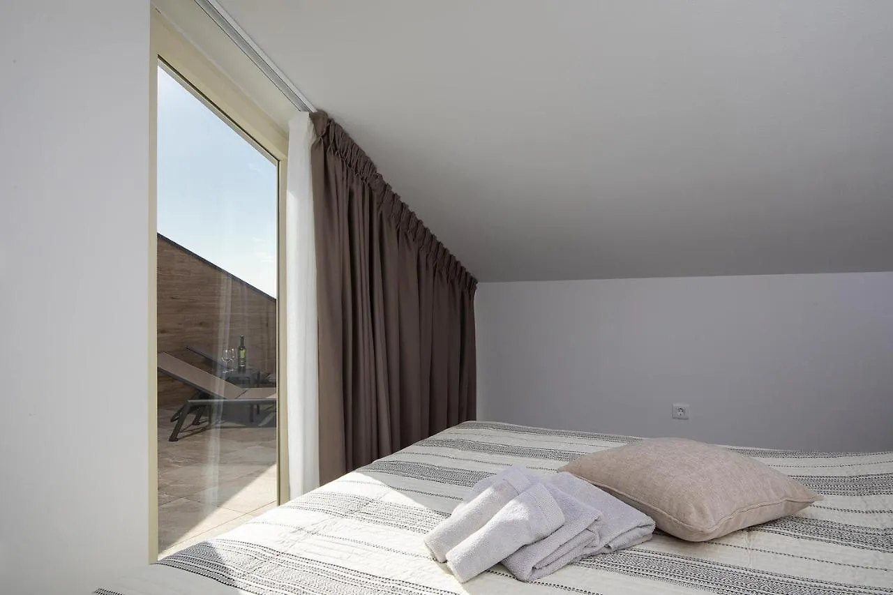 Apartman Damjan Pjescana Uvala