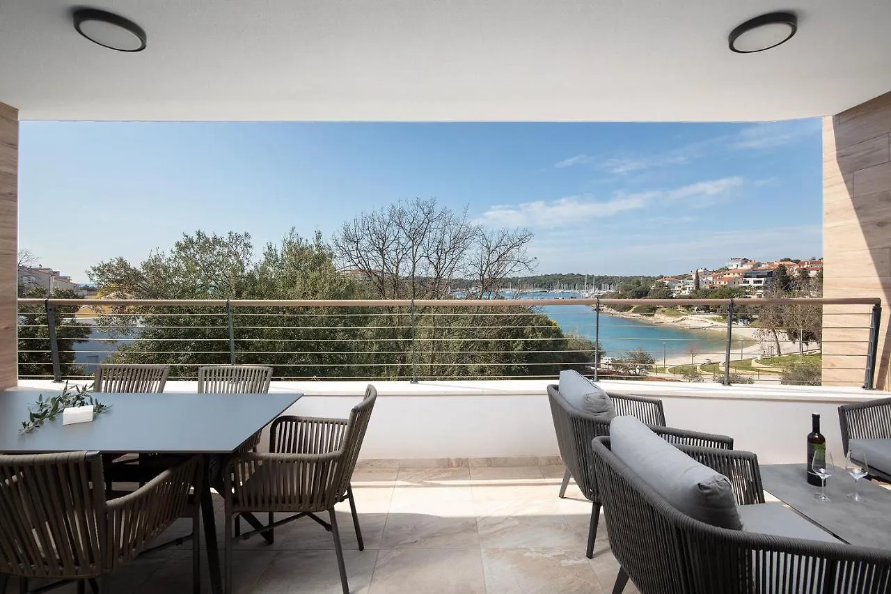 Apartment Apartman Damjan Pjescana Uvala